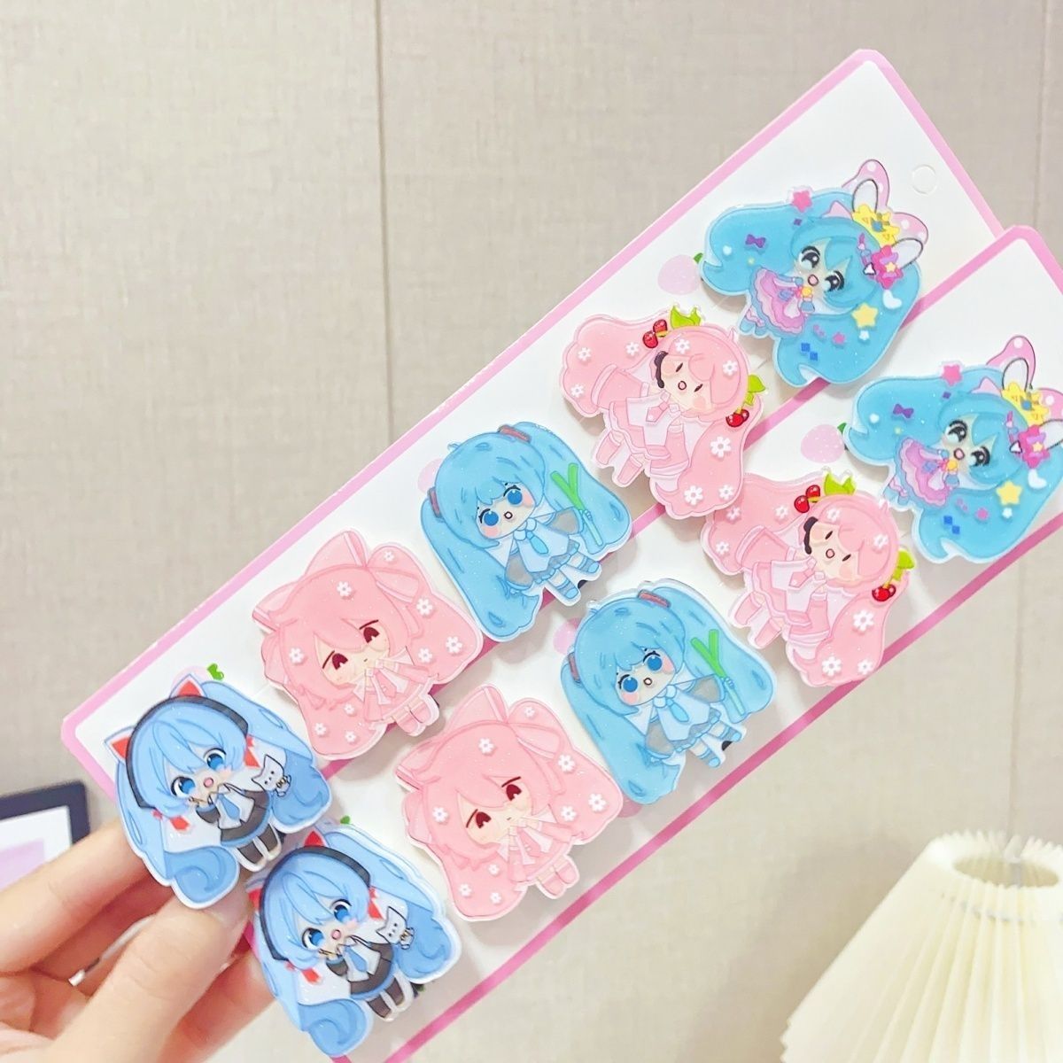 Hair Bundles - Hatsune Miku cartoon hair clip side